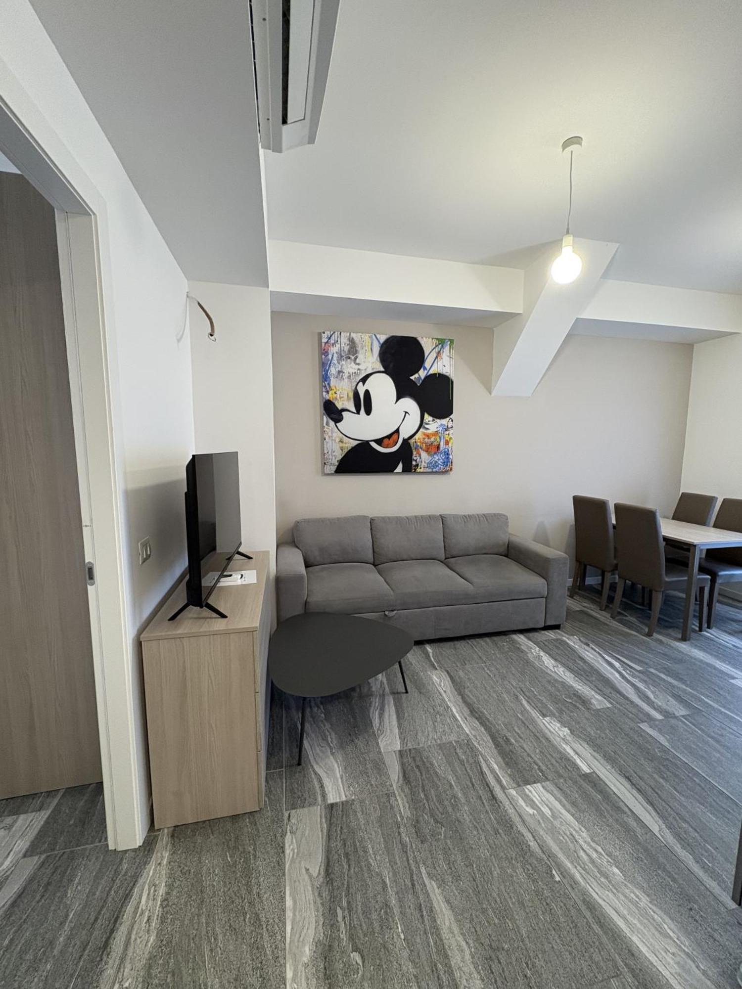 Essential Apartment Sesto San Giovanni Ngoại thất bức ảnh