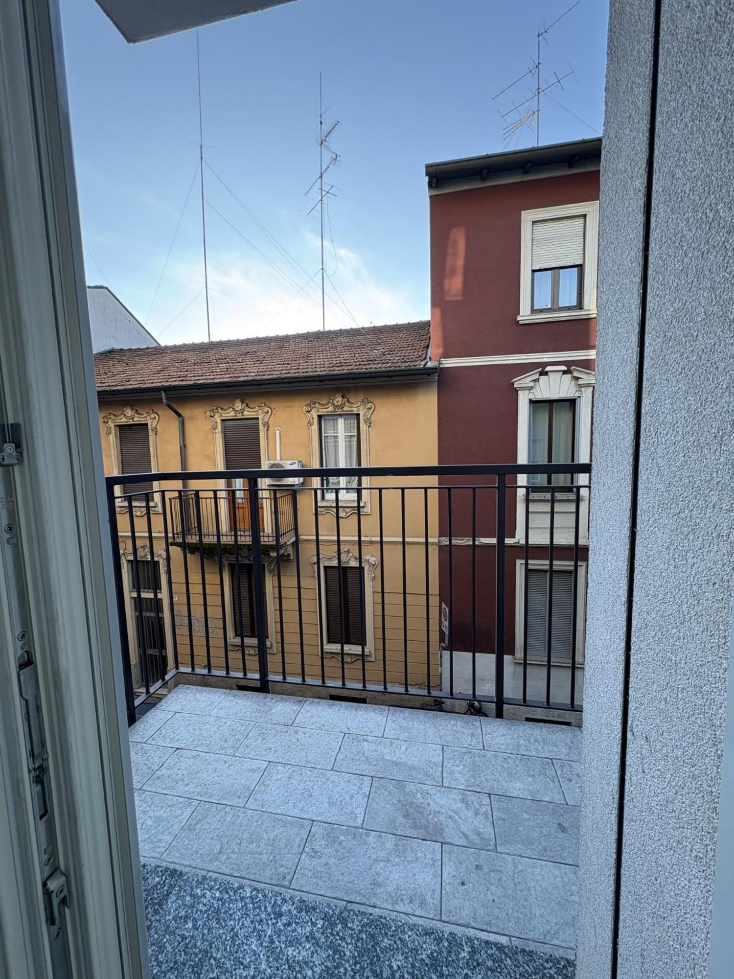 Essential Apartment Sesto San Giovanni Ngoại thất bức ảnh