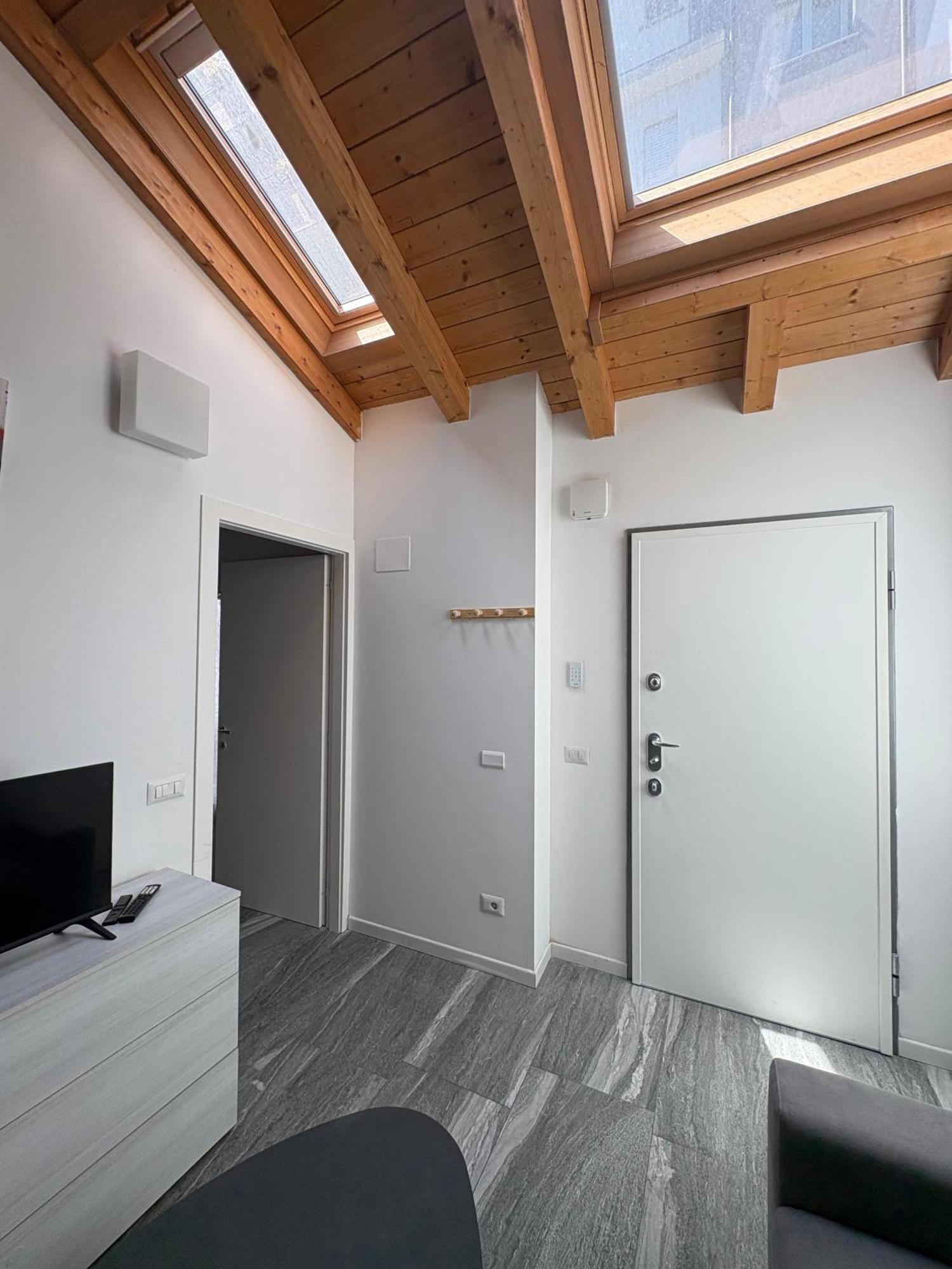 Essential Apartment Sesto San Giovanni Ngoại thất bức ảnh